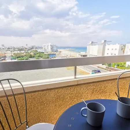 Апартаменти Sea-esta Seaview Apartment, 200 Meters To The *