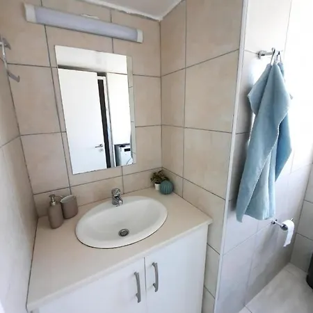 Sea-esta Seaview Apartment, 200 Meters To The * Ларнака