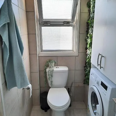 Appartement Sea-esta Seaview Apartment, 200 Meters To The Larnaca