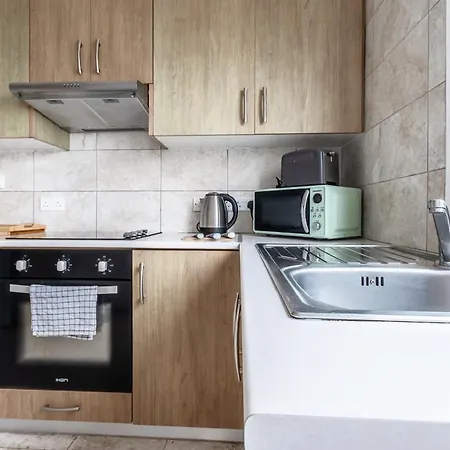 Sea-esta Seaview Apartment, 200 Meters To The Appartement Larnaca