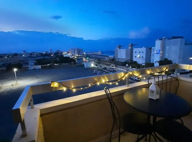 Διαμέρισμα Sea-esta Seaview Apartment, 200 Meters To The *